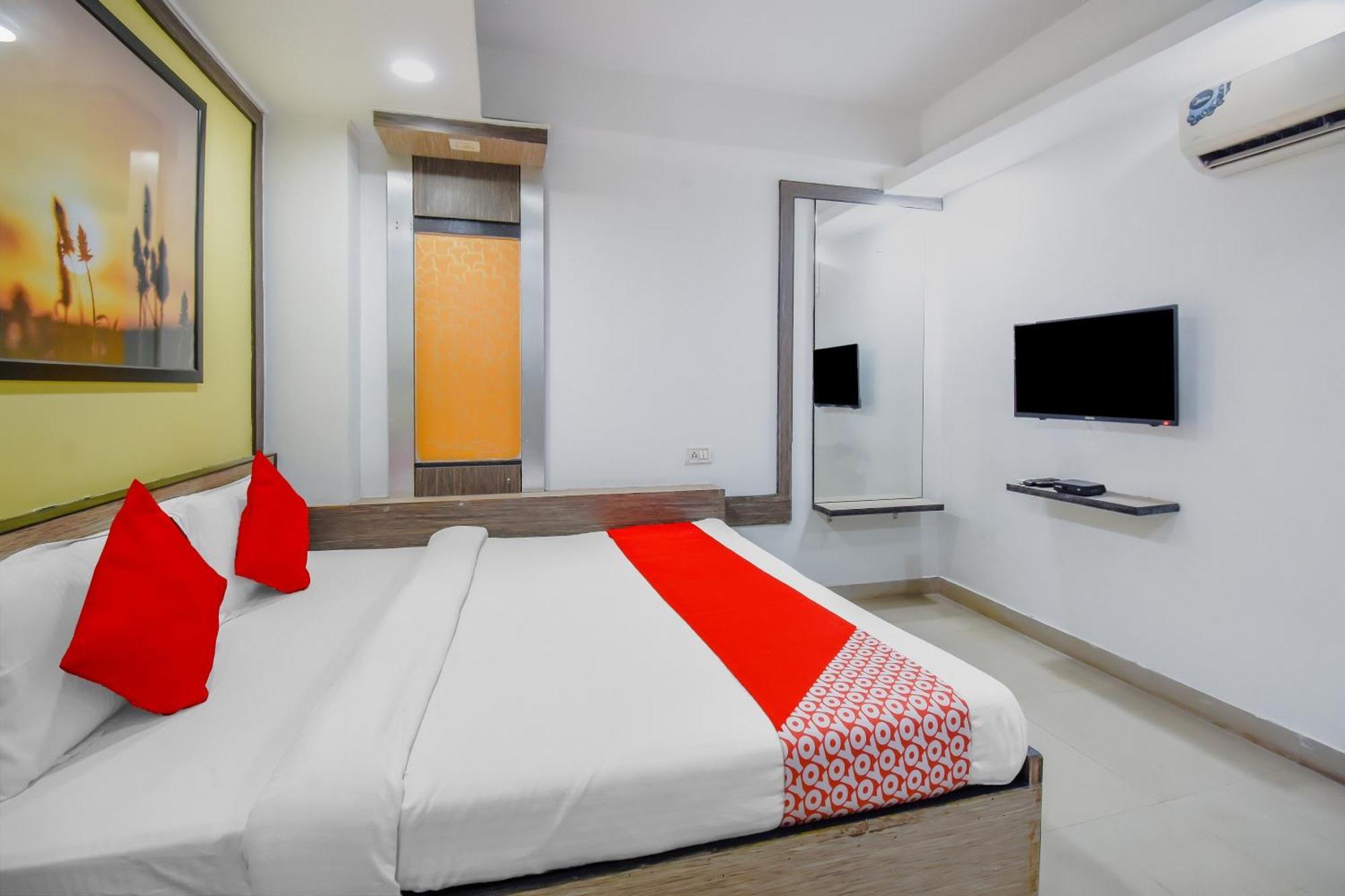 FabHotel Adri Hotel's Dum Dum Buitenkant foto
